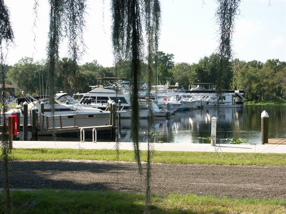 Astor Big River Marina & Lodge מראה חיצוני תמונה